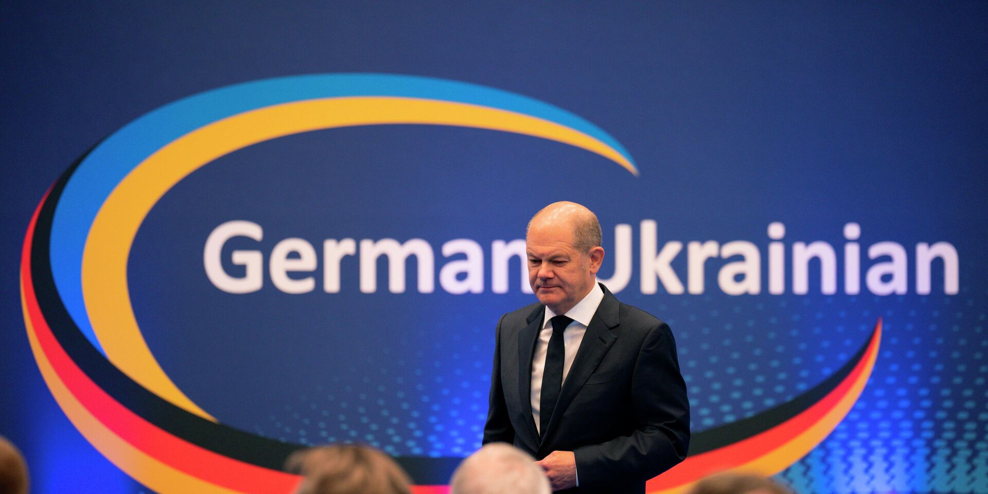 Канцлер Германии Олаф Шольц во время немецко-украинского бизнес-форума в Берлине, 24 октября 2022 года - ИноСМИ, 1920, 08.11.2022
