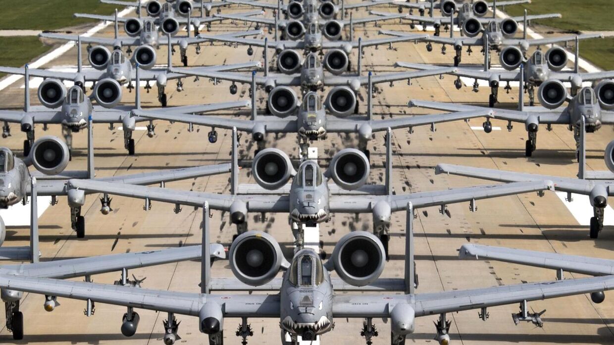 Самолеты на военно-воздушной базе Муди, штат Джорджия, США