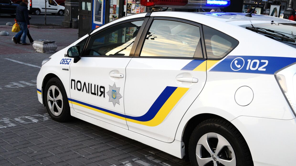 Автомобиль сотрудников Украинской полиции в Киеве