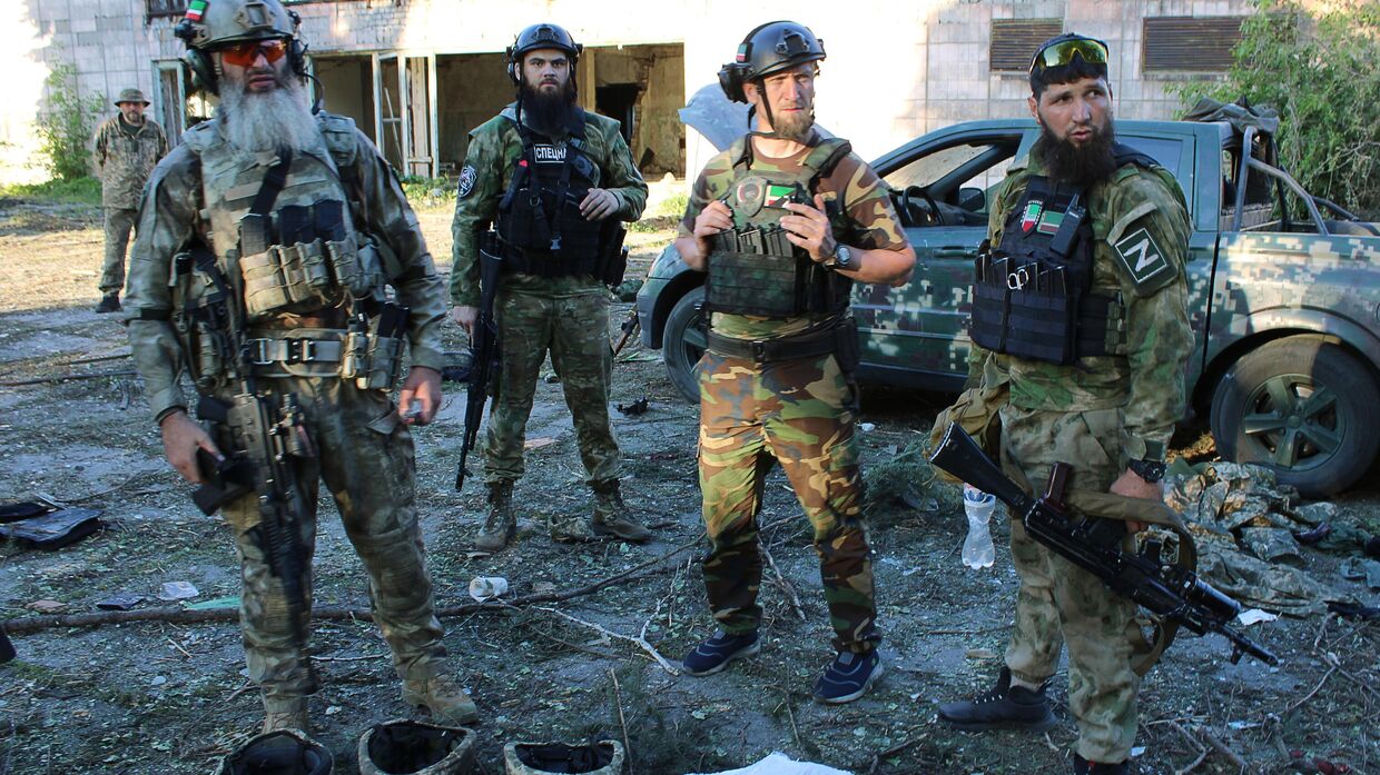 Бойцы чеченского отряда Ахмат в ЛНР