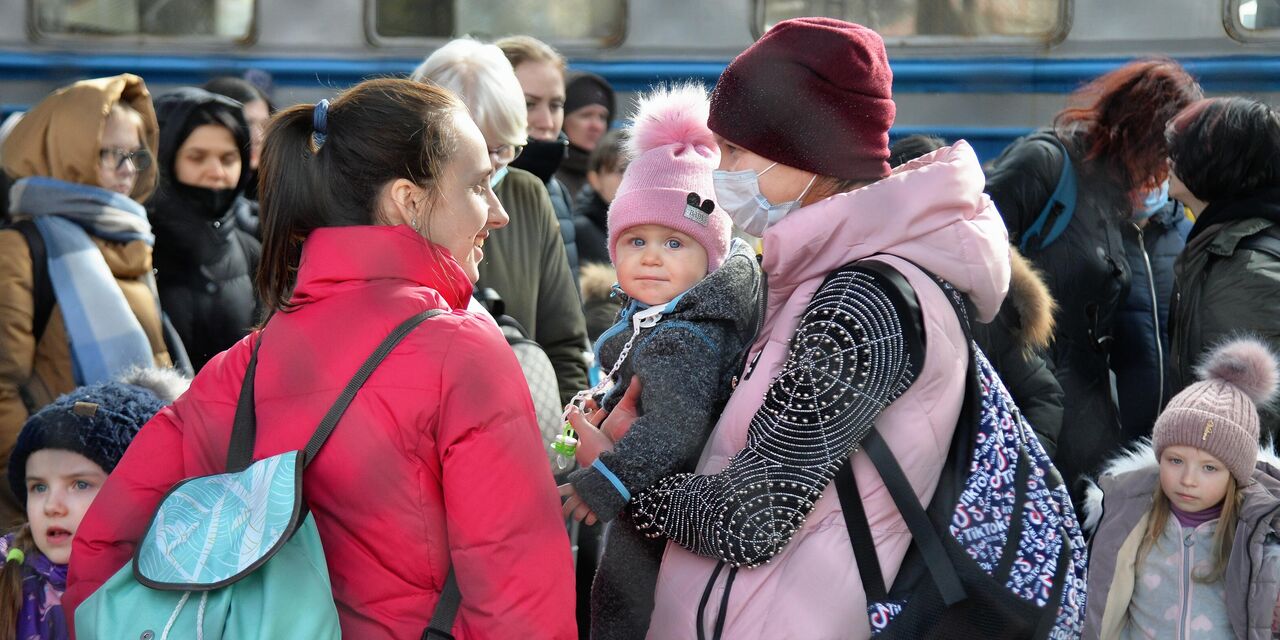 Британцы, взявшие к себе украинских беженцев и ставшие жертвами  мошенничества и воровства, требуют проводить более тщательные проверки  биографий иммигрантов (Daily Mail, Великобритания) | 17.04.2023, ИноСМИ