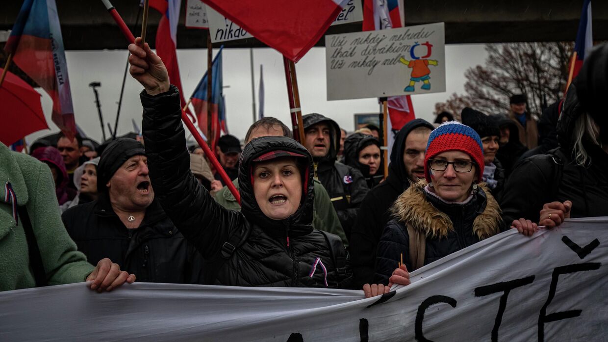 Антиправительственный протест в Праге, Чехия. 17 ноября 2022 года