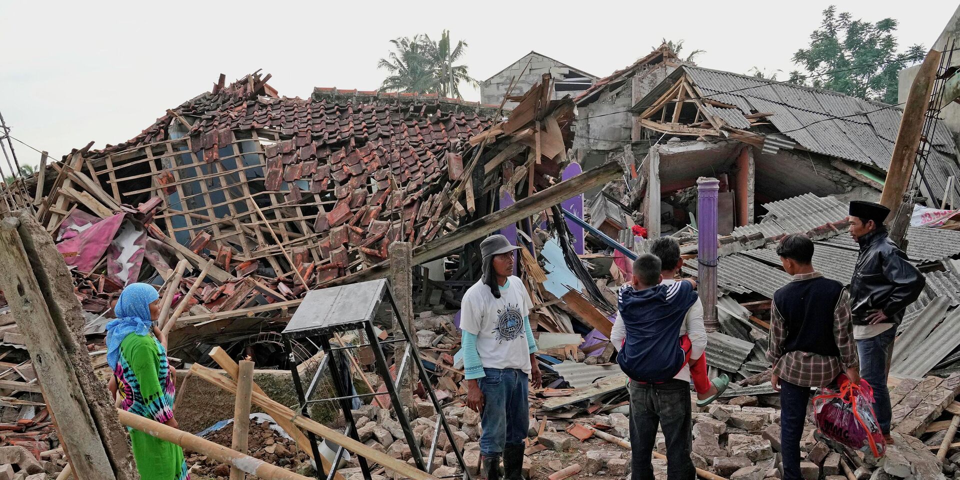 Последствия землетрясения на острове Ява, 22 ноября 2022 года - ИноСМИ, 1920, 21.11.2022