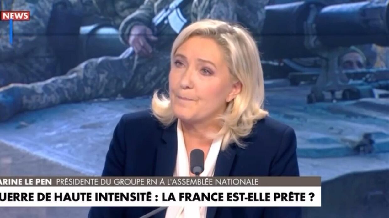 Марин Ле Пен: Франция должна прекратить поставки оружия Украине