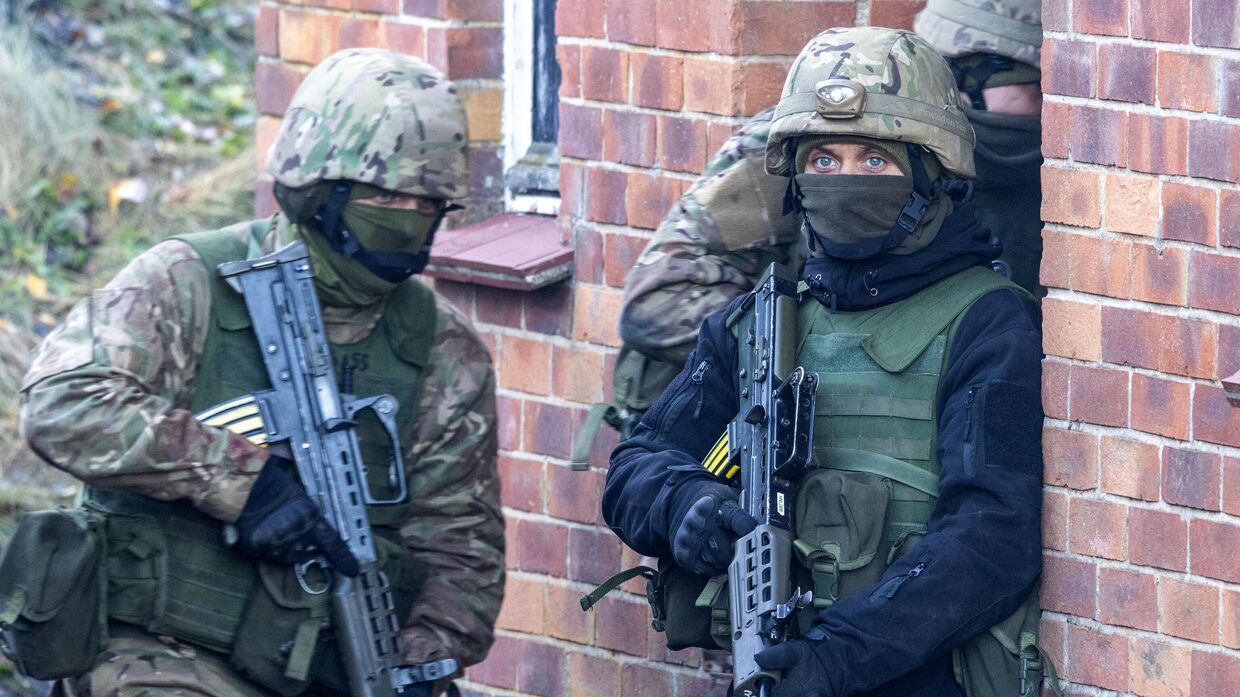 Украинские солдаты во время обучения в Великобритании