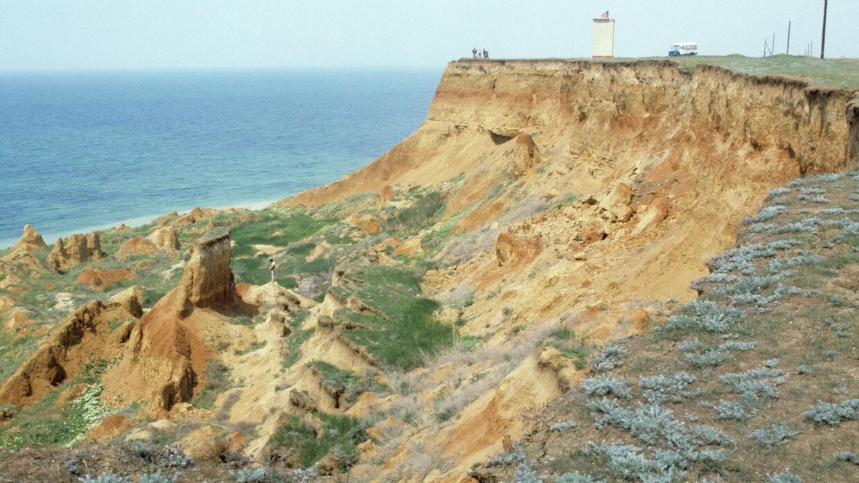 Песчаное побережье Крыма 