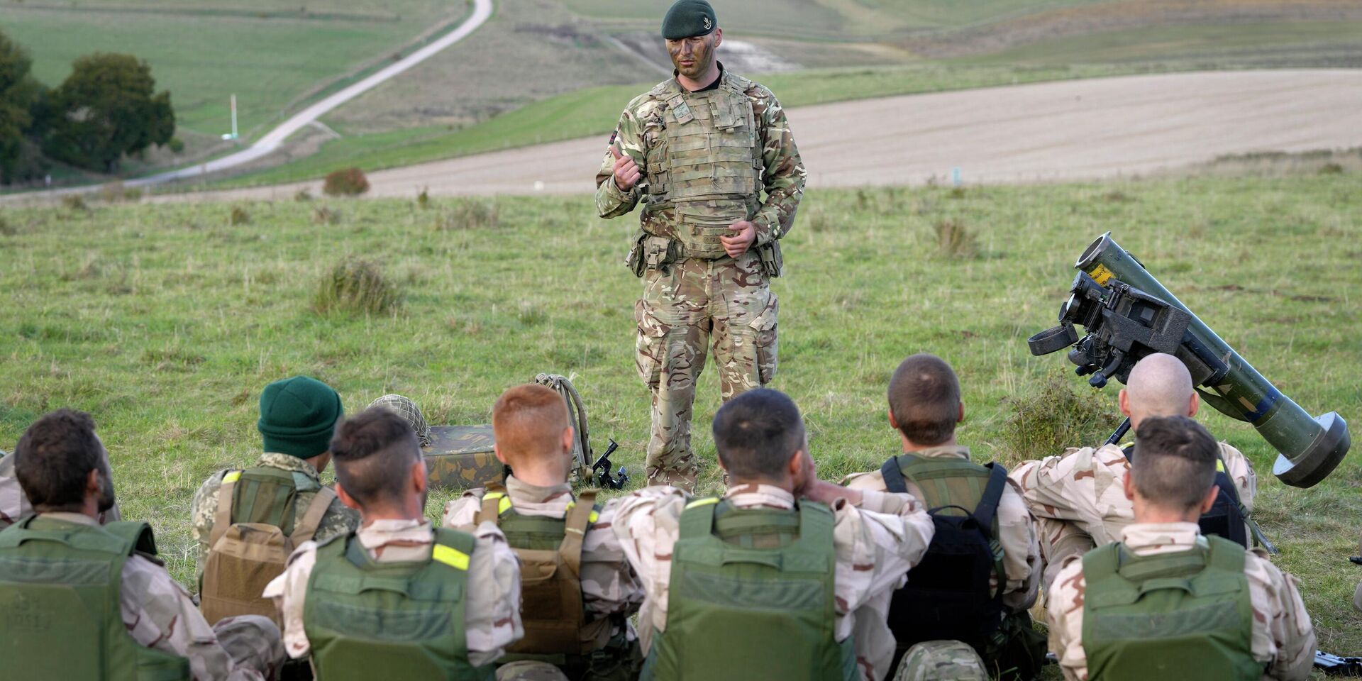 Обучение украинских солдат на военной базе в Великобритании. 12 октября 2022 года - ИноСМИ, 1920, 02.12.2022