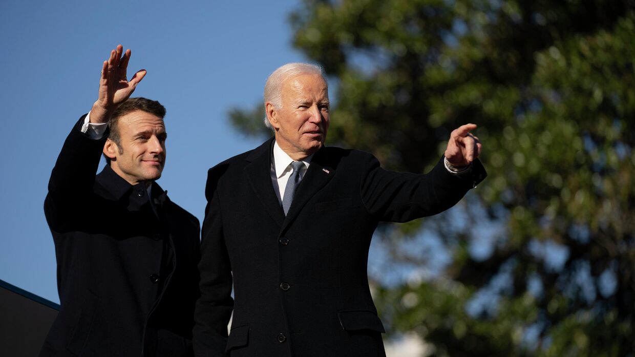 Президент США Джо Байден и президент Франции Эммануэль Макрон во время встречи в Белом доме в Вашингтоне