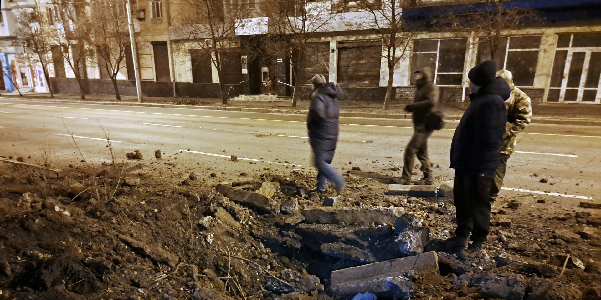 Последствия ночного обстрела Донецка из Градов - ИноСМИ, 1920, 11.04.2023