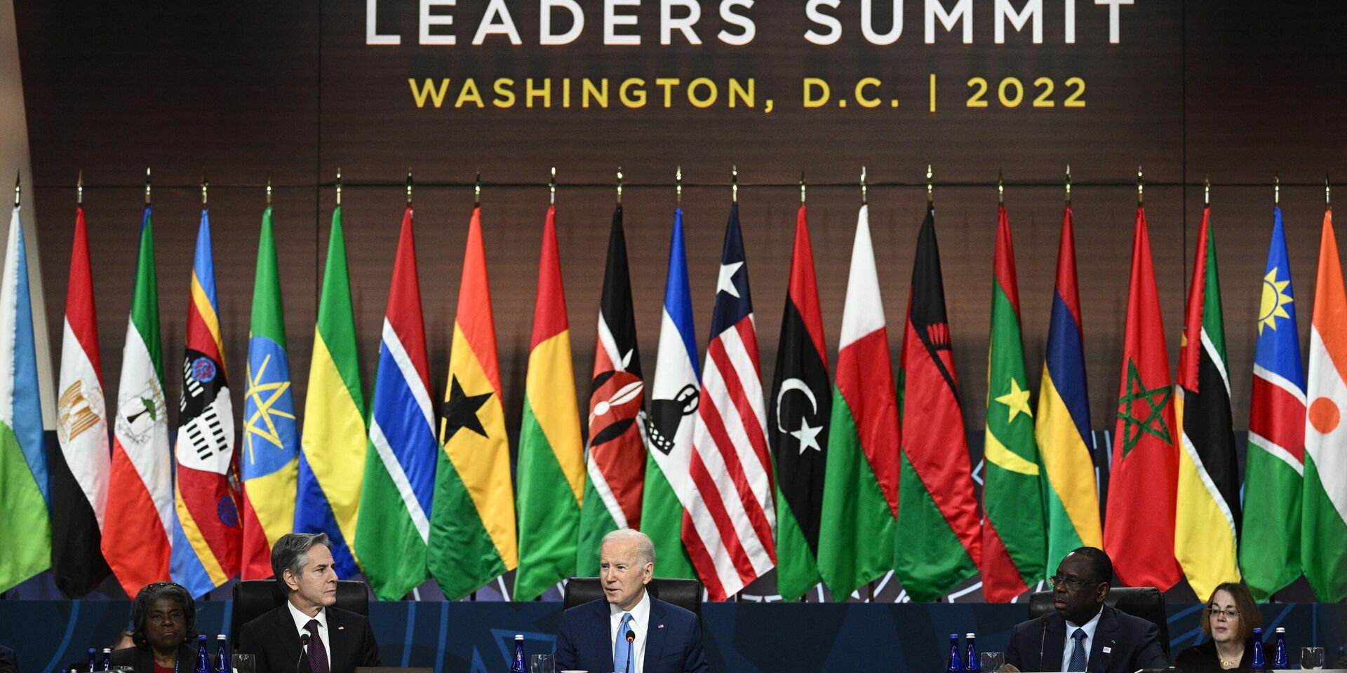 Президент США Джо Байден и госсекретарь Энтони Блинкен во время саммита в Вашингтоне. 15 декабря 2022 года - ИноСМИ, 1920, 18.12.2022