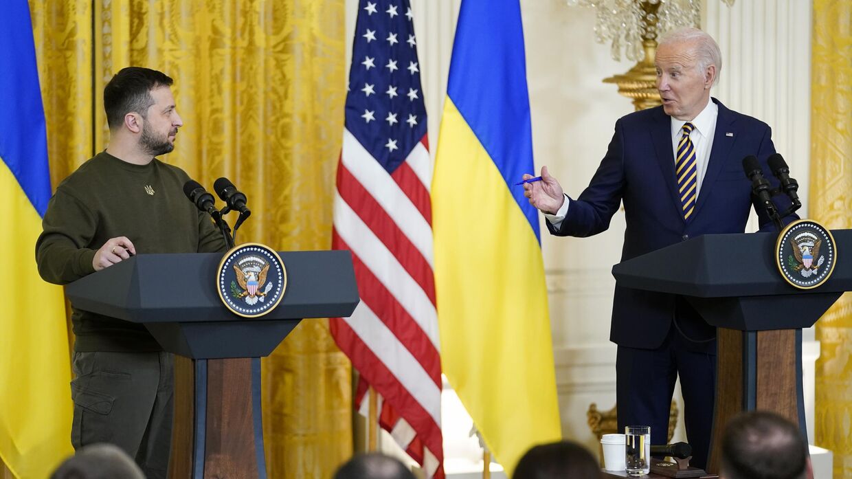 Президент США Джо Байден и президент Украины Владимир Зеленский во время пресс-конференции в Белом доме в Вашингтоне. 21 декабря 2022 года