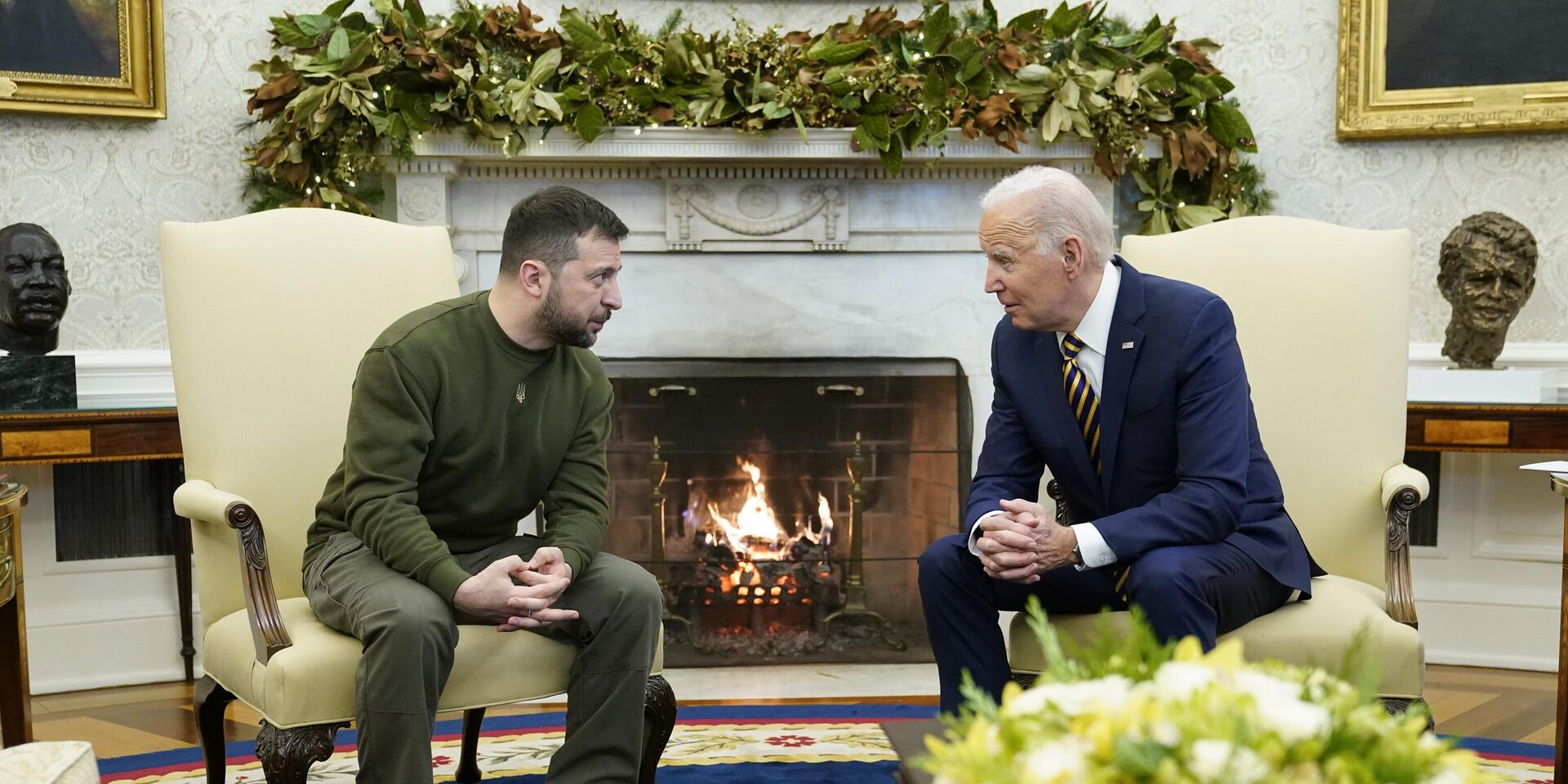 Президент США Джо Байден и президент Украины Владимир Зеленский во время встречи в Белом доме в Вашингтоне. 21 декабря 2022 года - ИноСМИ, 1920, 19.05.2023
