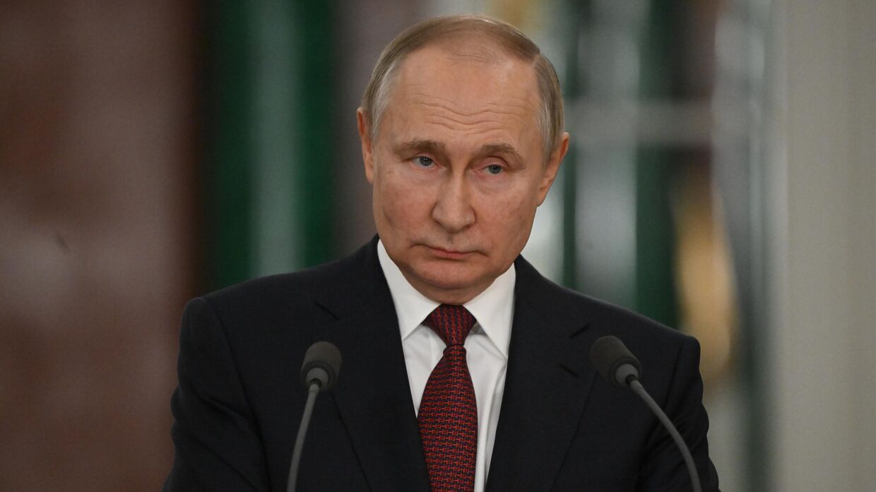 Президент РФ Владимир Путин на заседании Государственного Совета