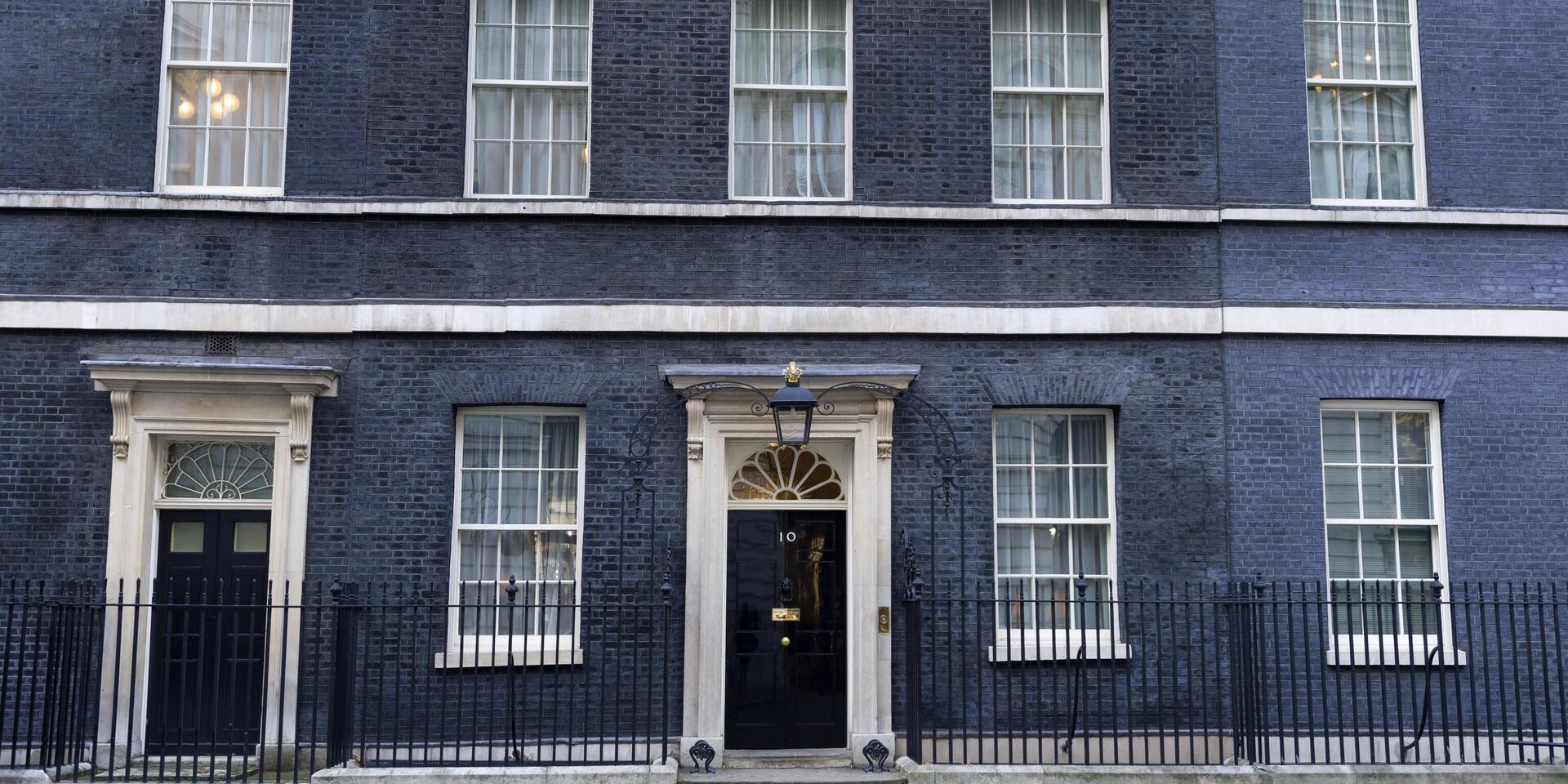 10 Даунинг-стрит официальная резиденция и офис премьер-министра Великобритании в Лондоне. - ИноСМИ, 1920, 07.01.2023