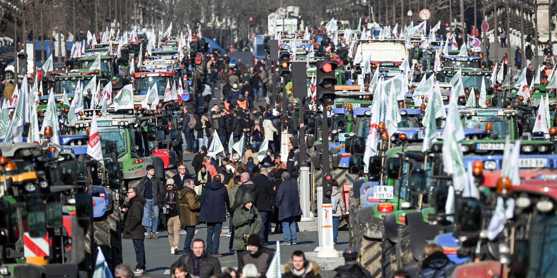 Протесты продолжаются в Париже - ИноСМИ, 1920, 11.02.2023