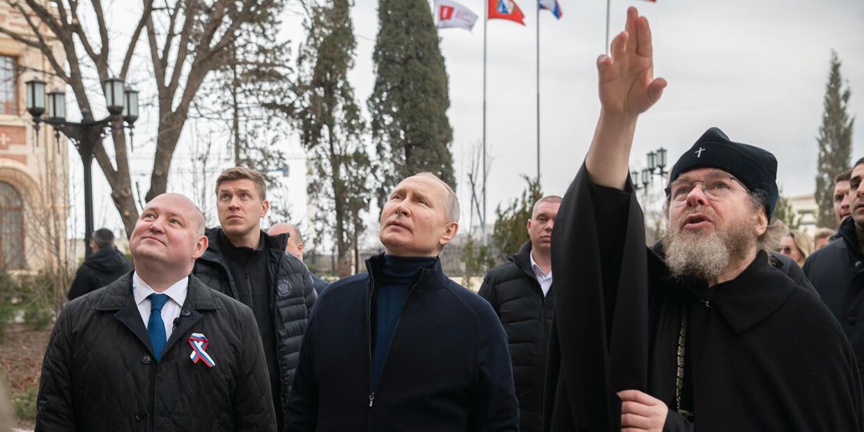 Президент РФ В. Путин посетил Севастополь
