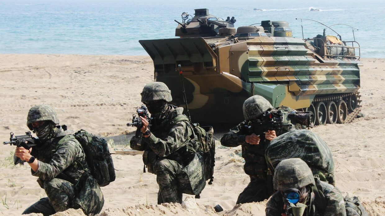 Совместные десантные учения США и Южной Кореи Ssangyong