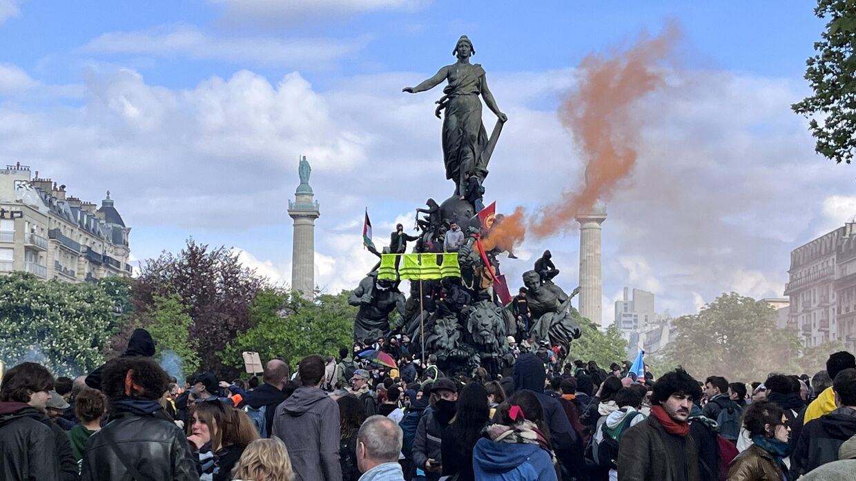 Беспорядки на первомайской акции в Париже