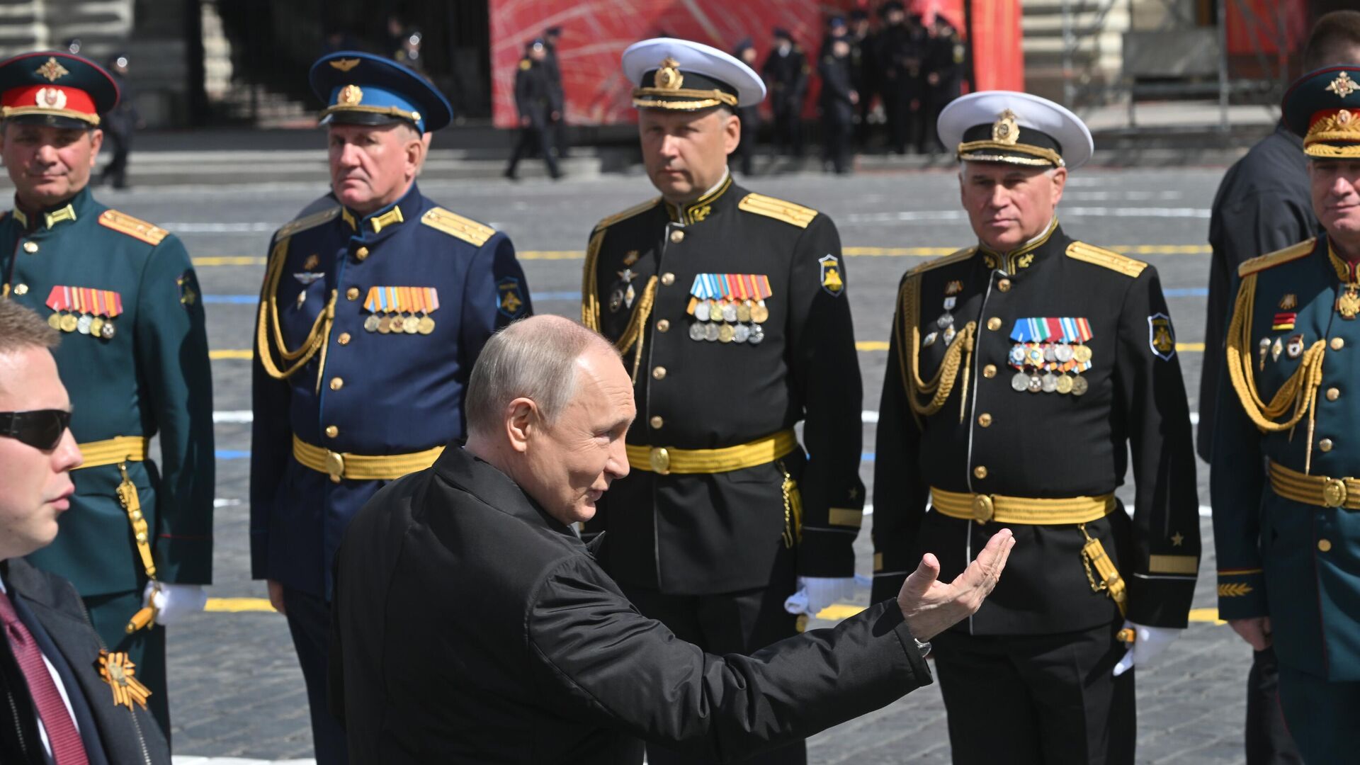 Президент РФ В. Путин и председатель правительства М. Мишустин на параде Победы в Москве - ИноСМИ, 1920, 12.05.2023