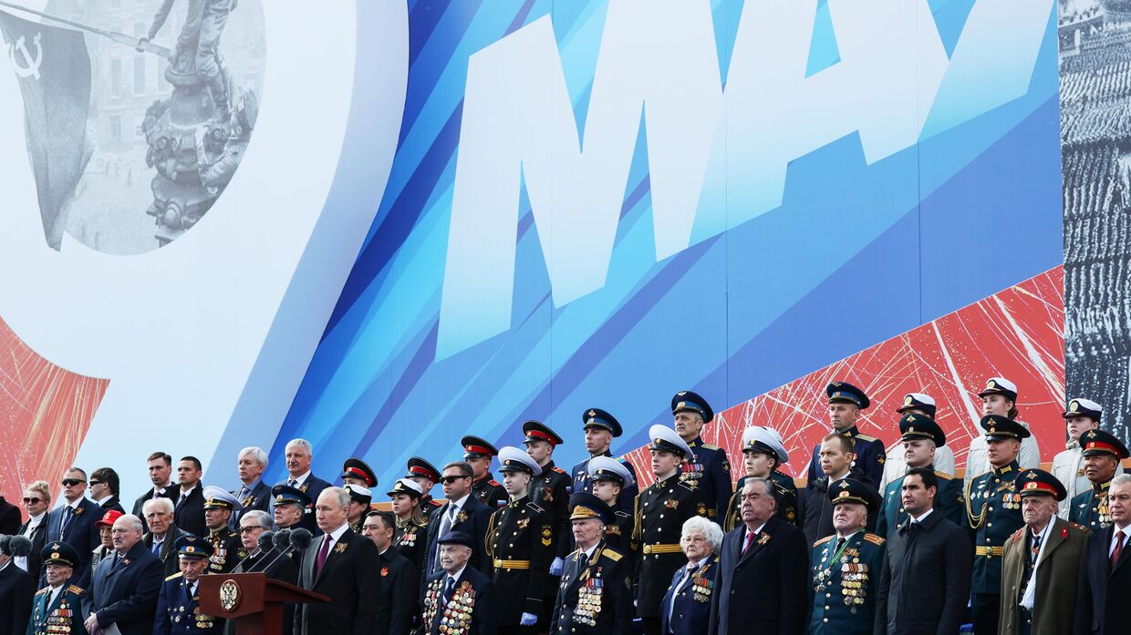 Президент РФ В. Путин на параде Победы в Москве