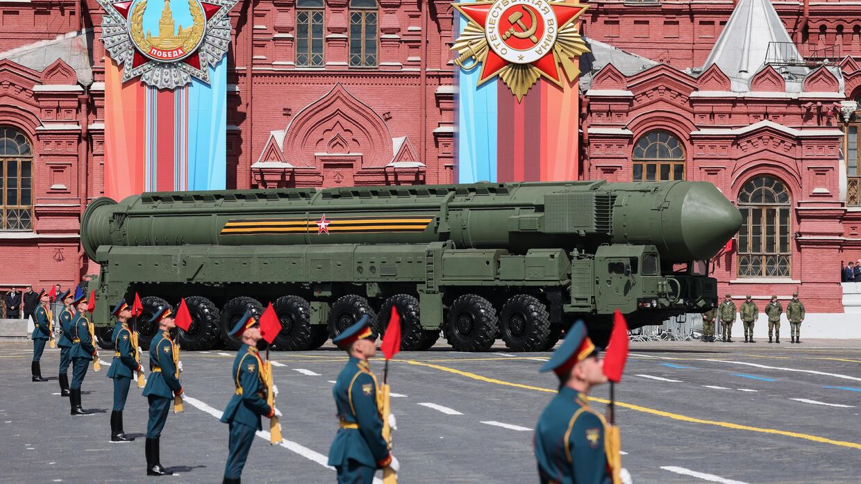 9 мая 2023. Автономная пусковая установка ПГРК Ярс на параде в Москве