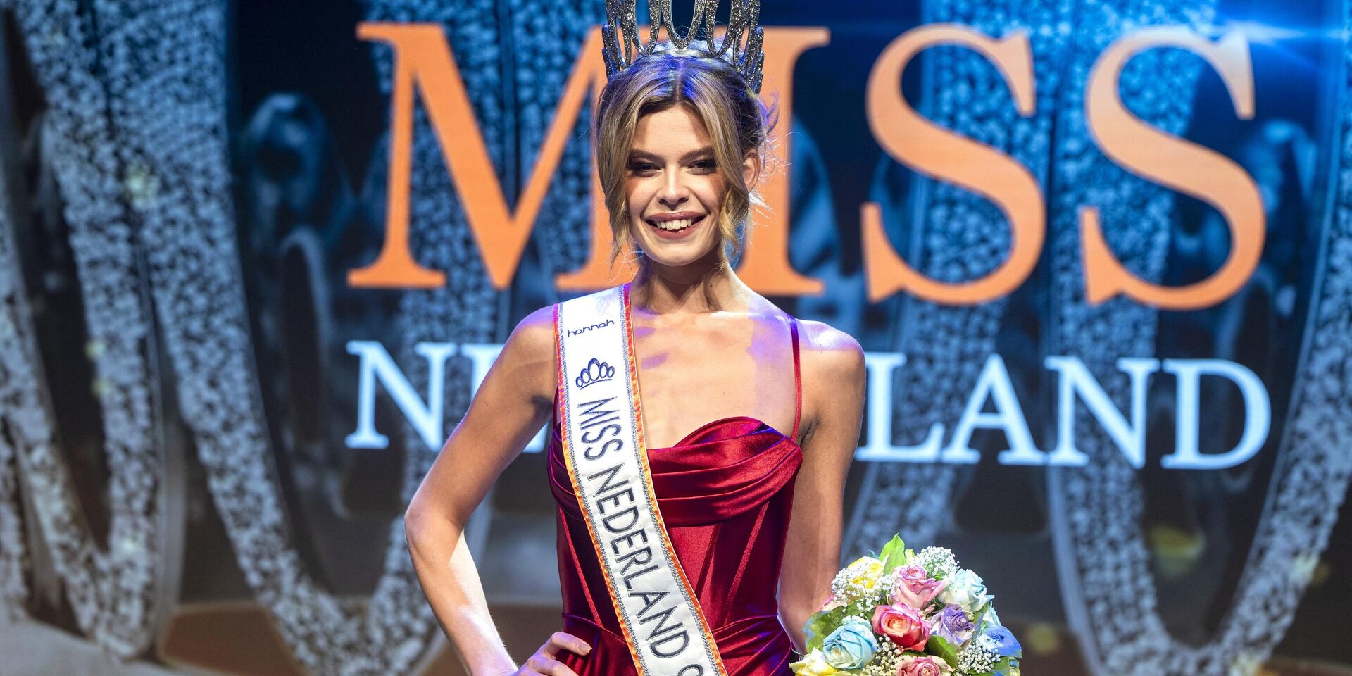 Победительница конкурса Мисс Нидерланды — 2023 трансгендер Рикки Валери Колле - ИноСМИ, 1920, 13.07.2023