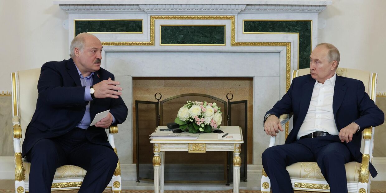 Встреча президента РФ В. Путина и президента Белоруссии А. Лукашенко