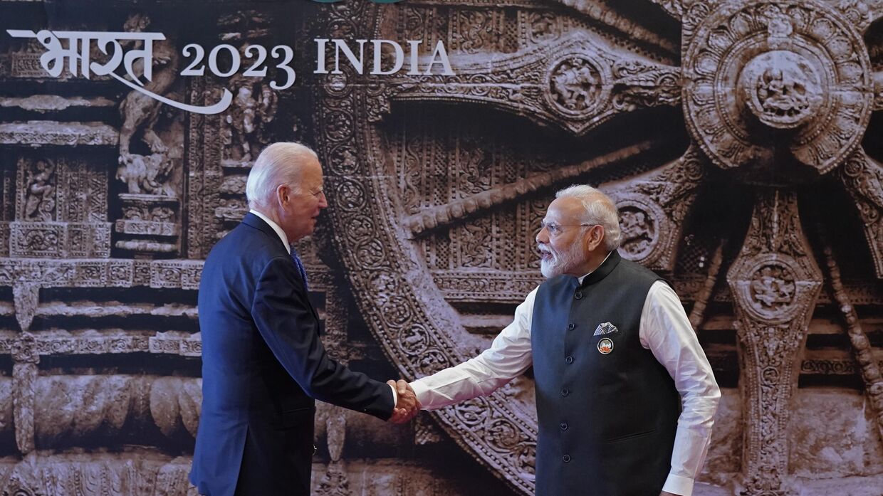 Премьер-министр Индии Нарендра Моди и президент США Джо Байден на саммите G20 в Нью-Дели, Индия