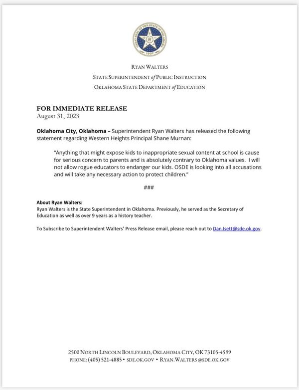 Суперинтендант штата Оклахома Райан Уолтерс осудил назначение Шейна Мурнана на должность директора начальной школы Джона Гленна. Он выступил со следующим заявлением: Все, что может иметь неприемлемое сексуальное воздействие на детей, является веской причиной для серьезной обеспокоенности их родителей. Это также противоречит ценностям штата Оклахома. Я не позволю псевдопедагогам подвергать опасности наших детей. Департамент образования штата Оклахома рассмотрит обвинения в адрес Шейна Мурнана и примет все необходимые меры, чтобы защитить детей.