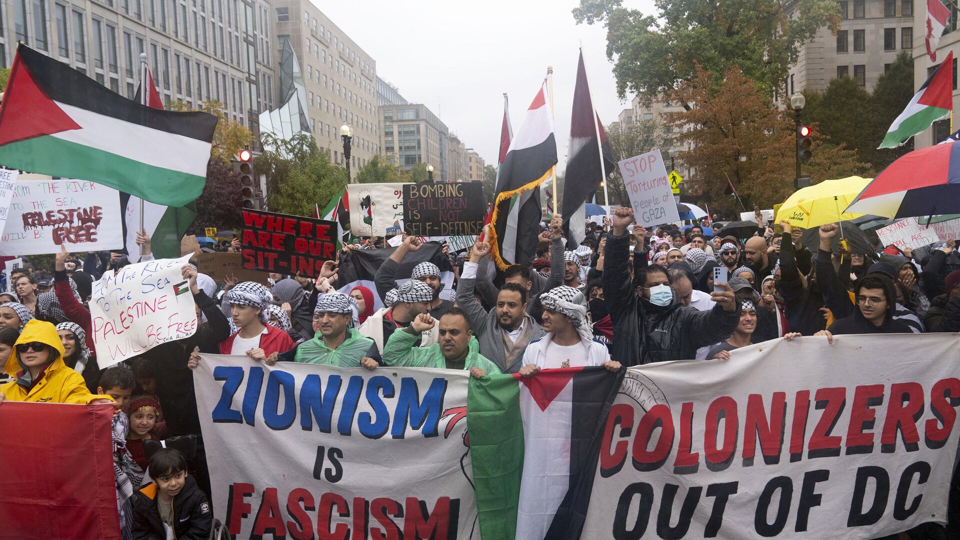 Демонстрация в поддержку Палестины направляется к Белому дому в Вашингтоне, 14 октября 2023 года - ИноСМИ, 1920, 20.01.2024