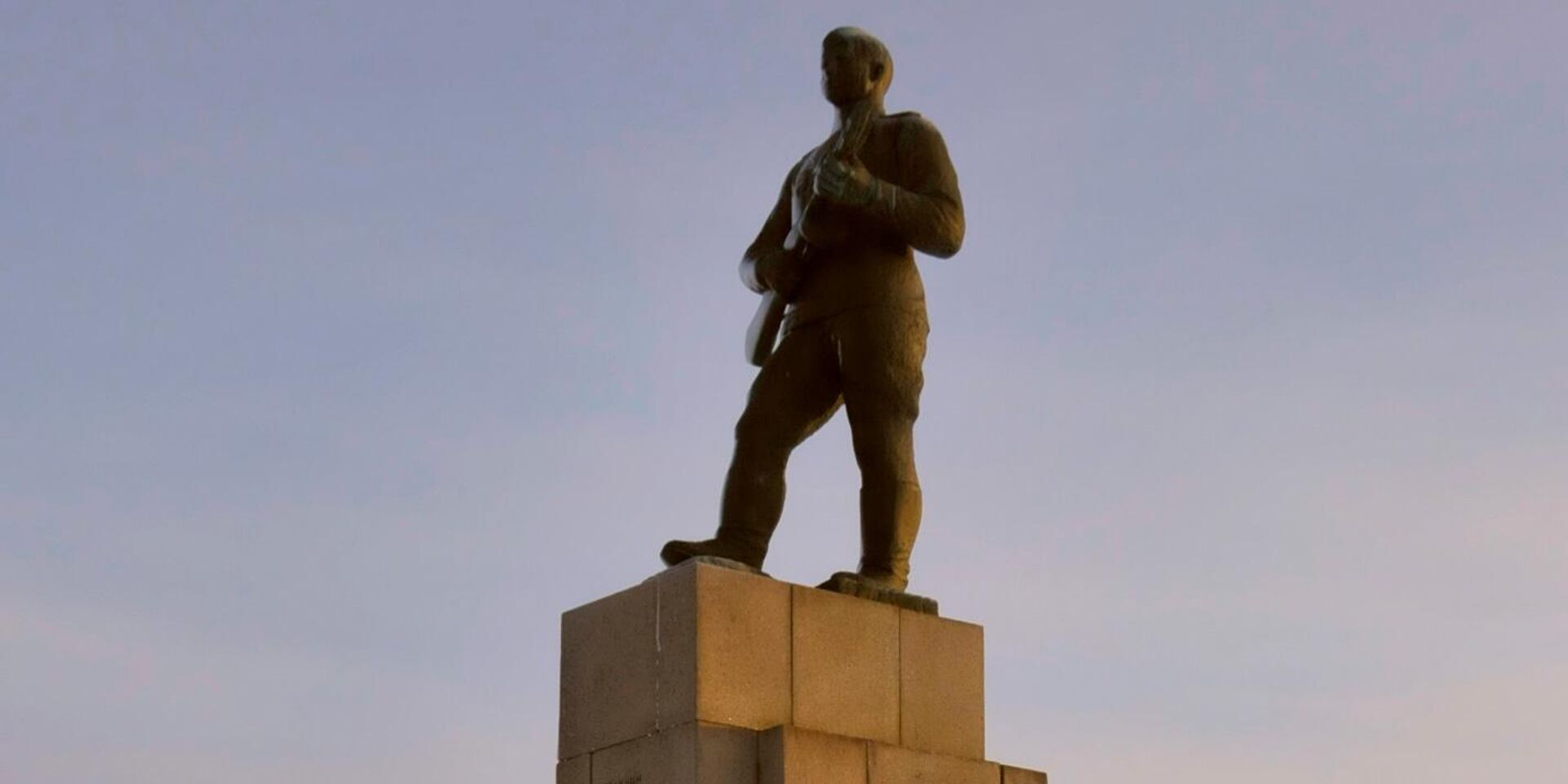 Памятник советским освободителям, Киркенес, Норвегия - ИноСМИ, 1920, 27.05.2024