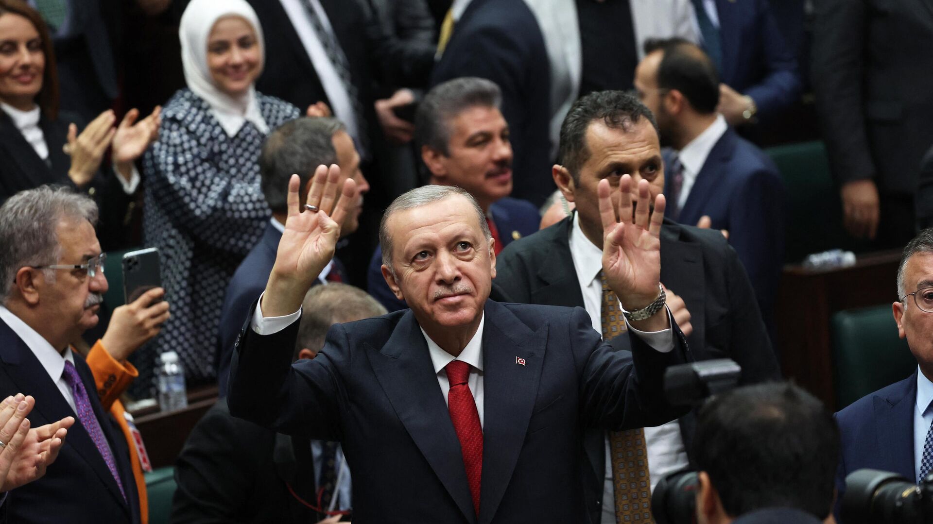 Президент Турции Реджеп Тайип Эрдоган выступает на заседании фракции своей партии в парламенте, 15 ноября 2023 года. - ИноСМИ, 1920, 20.11.2023