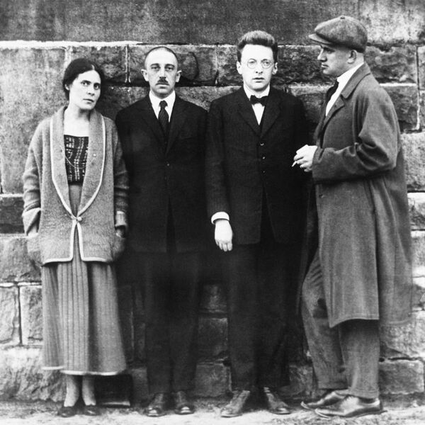 Лилия и Осип Брик, Роман Якобсон, Маяковский. Фото 1920-х 