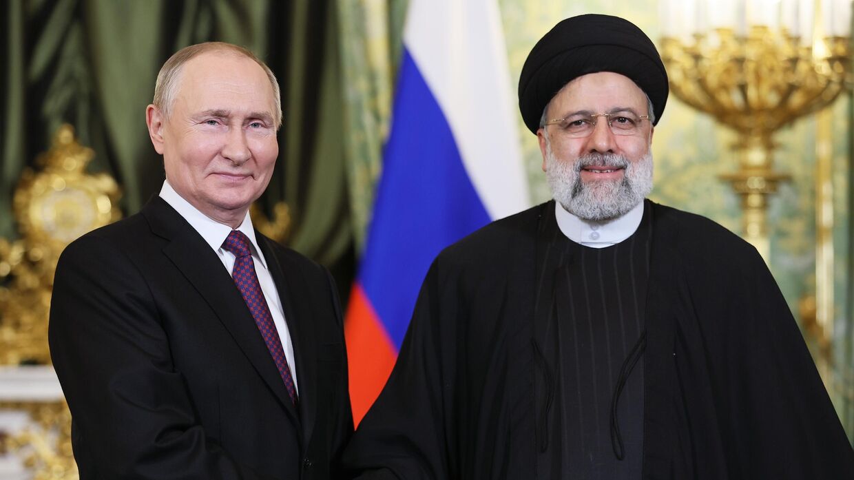 Встреча президента РФ Владимира Путина и президента Ирана Эбрахима Раиси