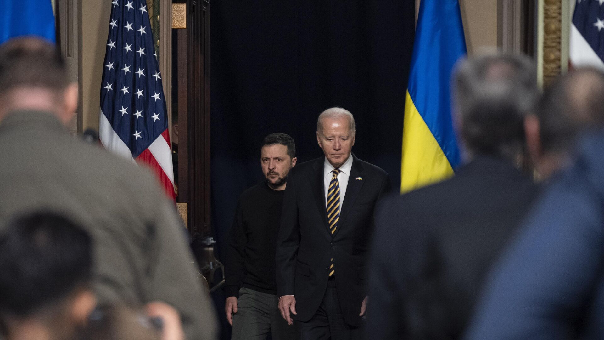 Президент Украины Владимир Зеленский и президент США Джо Байден во время пресс-конференции в Белом доме в Вашингтоне - ИноСМИ, 1920, 22.04.2024