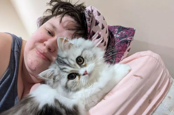 Молли Брук и ее кошка Мэгги