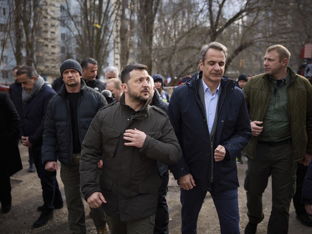 Российская ракета едва не попала во Владимира Зеленского и премьер-министра  Греции Кириакоса Мицотакиса (Financial Times, Великобритания) | 07.03.2024,  ИноСМИ