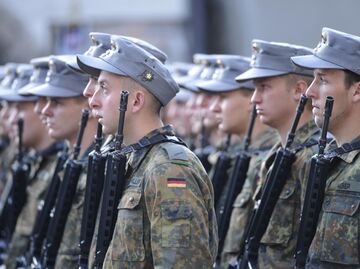 Немецкие солдаты Немецкие солдаты