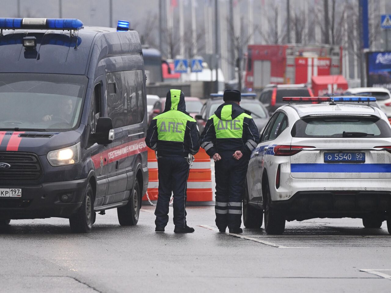 По меньшей мере 60 человек погибли и десятки ранены в результате теракта в  подмосковном концертном зале (The Guardian, Великобритания) | 23.03.2024,  ИноСМИ