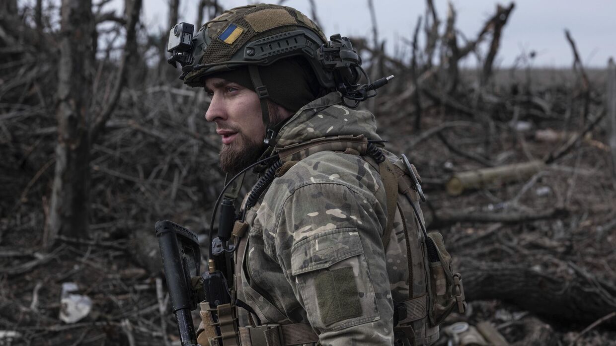 Украинский солдат на передовой возле Клещеевки