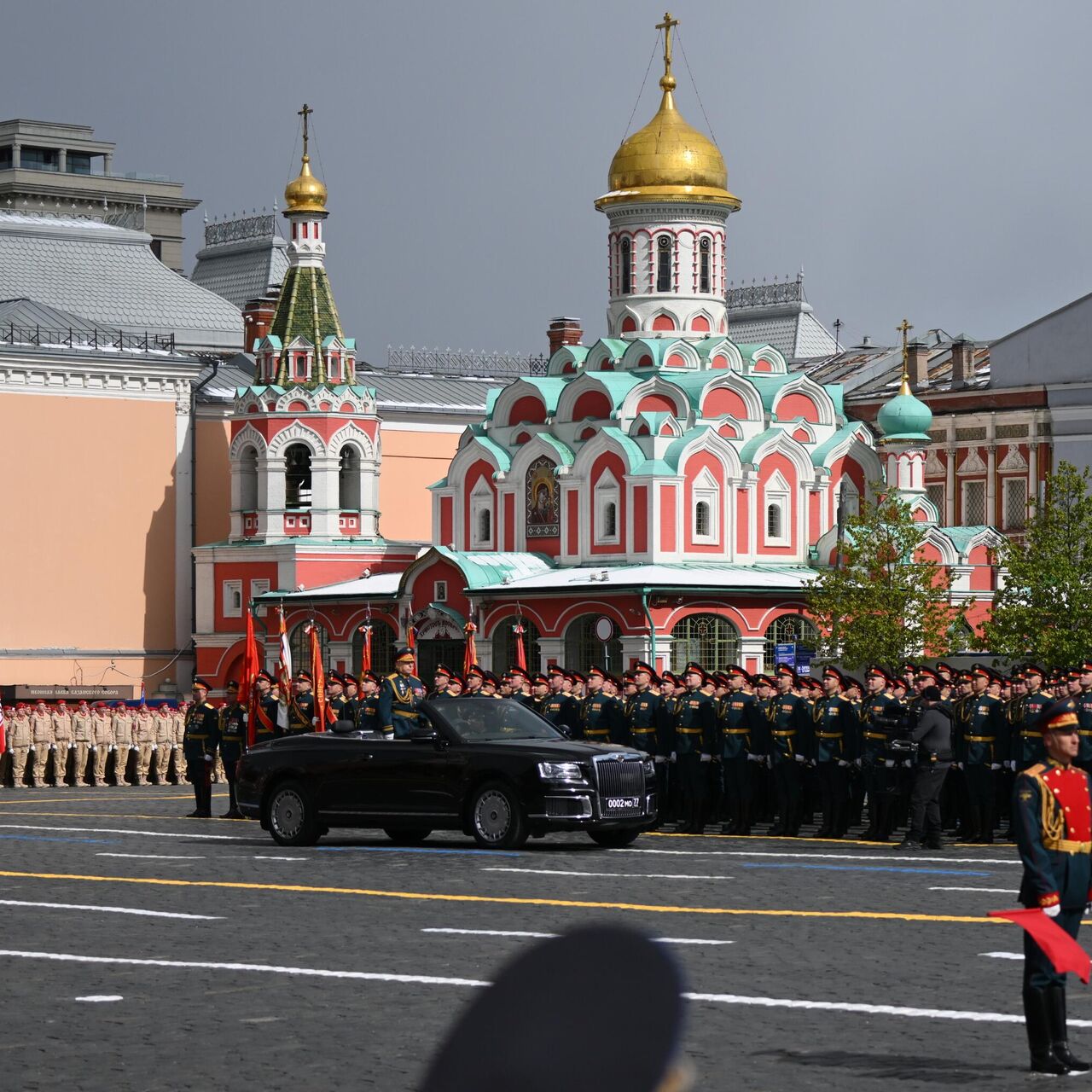 Пышность и гордость