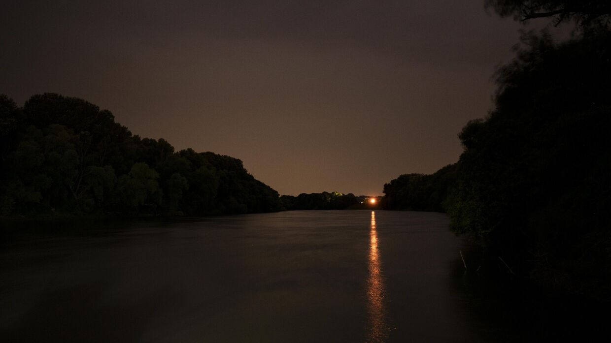 Река Тиса ночью