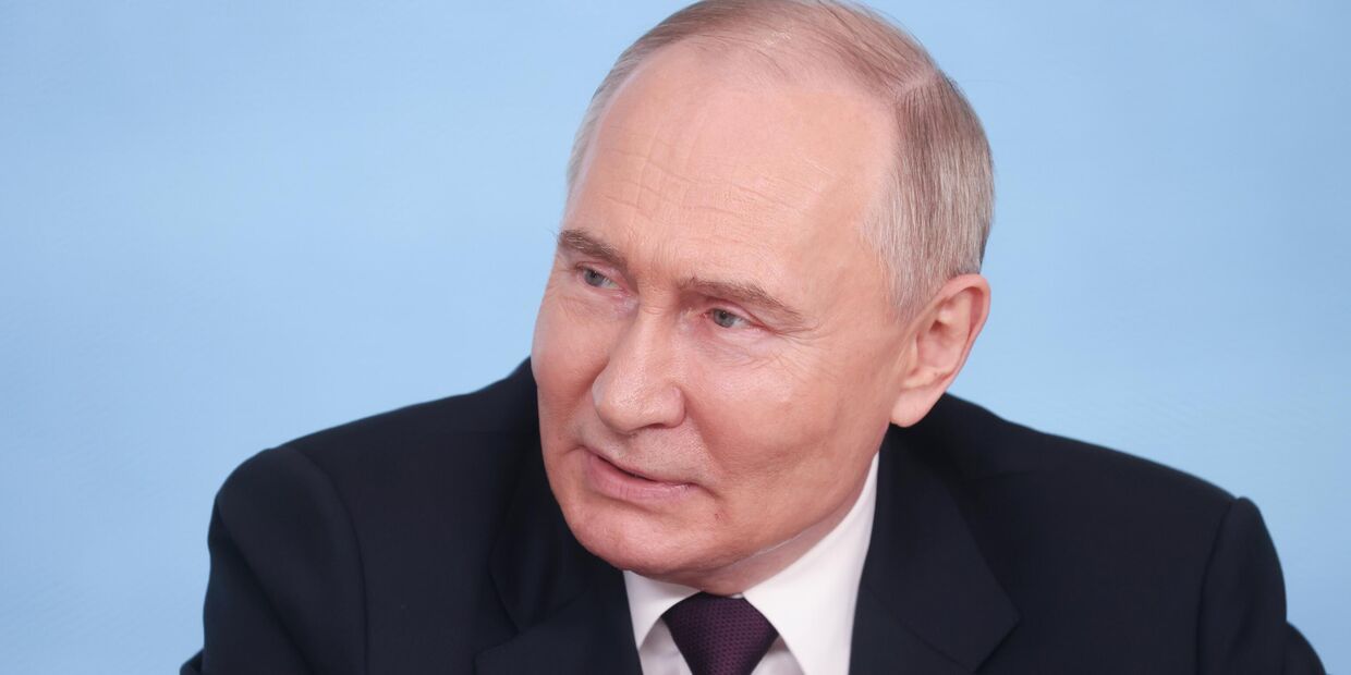 Рабочая поездка президента Владимира Путина в Санкт-Петербург