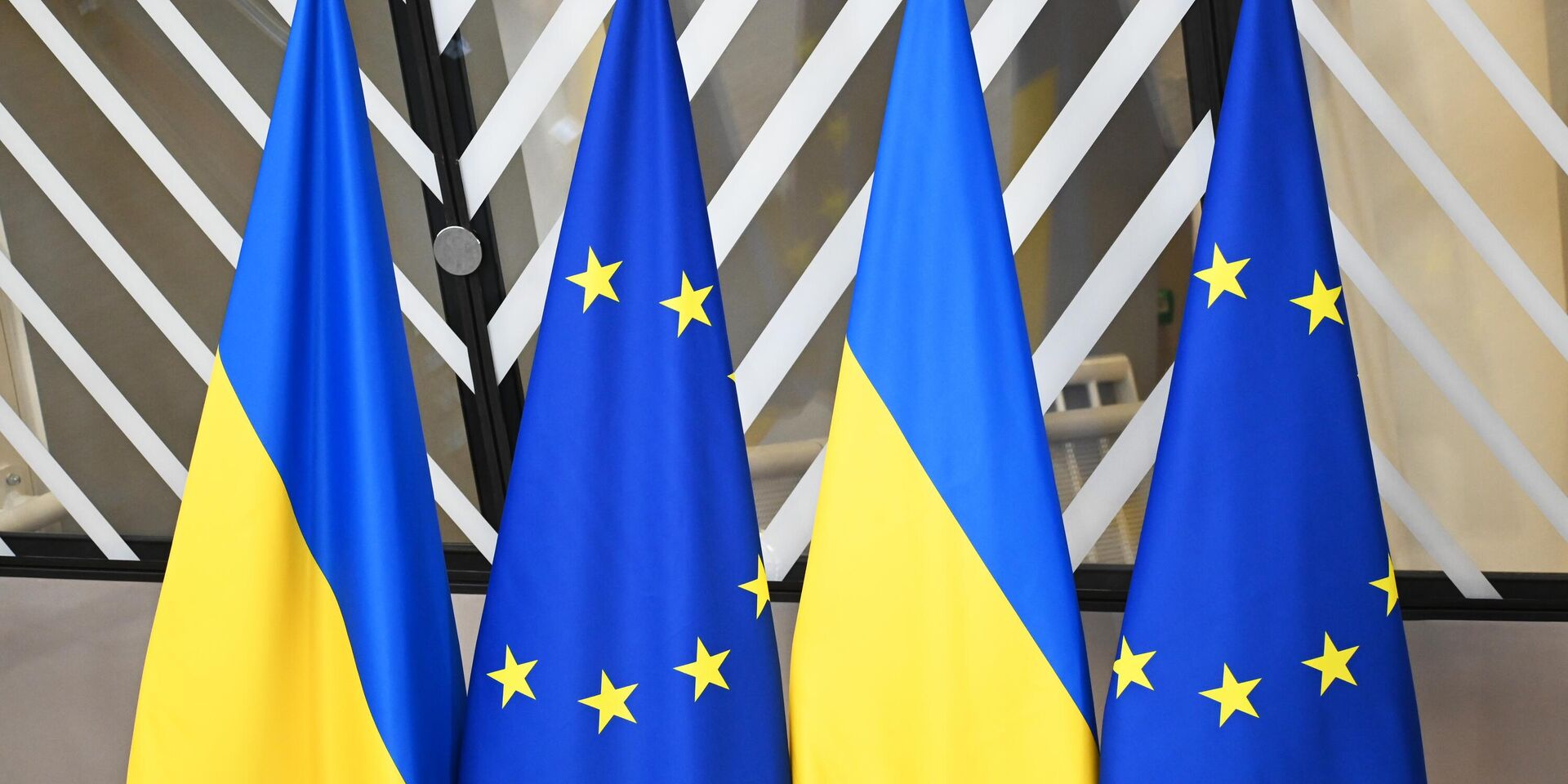Участники саммита по Украине стремятся к широкому консенсусу, чтобы склонить Россию к прекращению конфликта