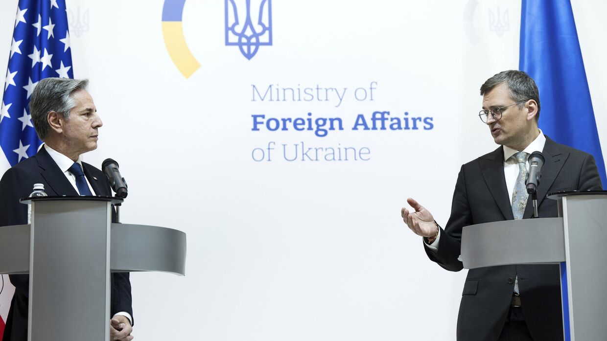 Государственный секретарь США Энтони Блинкен и министр иностранных дел Украины Дмитрий Кулеба на совместной пресс-конференции в Киеве 15 мая 2024 года.