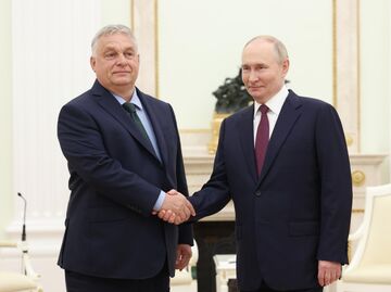 5 июля 2024. Президент РФ Владимир Путин и премьер-министр Венгрии Виктор Орбан (слева) во время встречи в Москве.