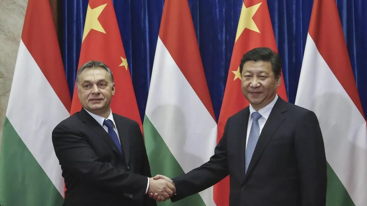 Председатель КНР Си Цзиньпин и премьер-министр Венгрии Виктор Орбан во время встречи в Пекине 8 июля 2024 года