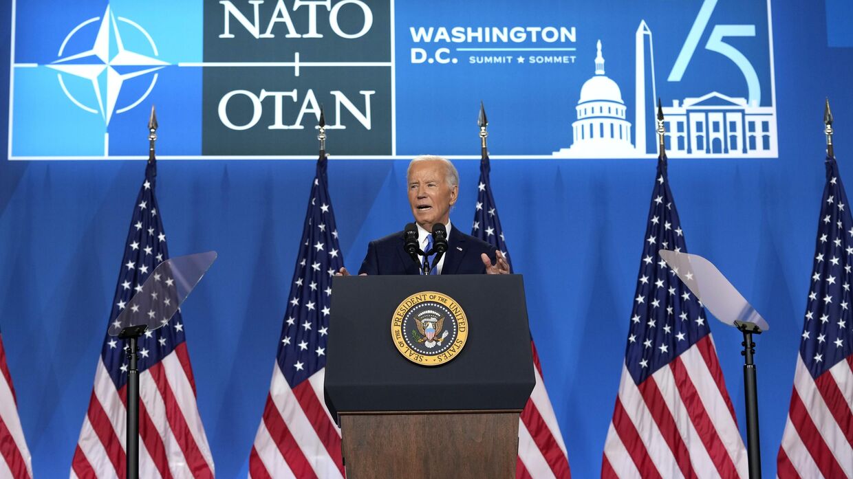 Президент Джо Байден выступает на пресс-конференции после саммита НАТО в Вашингтоне, четверг, 11 июля 2024 года. 