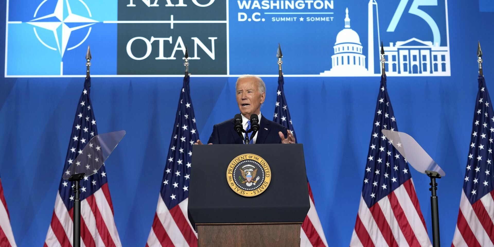 Президент Джо Байден выступает на пресс-конференции после саммита НАТО в Вашингтоне, четверг, 11 июля 2024 года.  - ИноСМИ, 1920, 12.07.2024