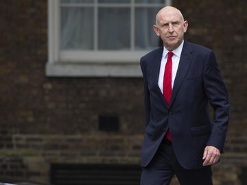 Министр обороны Великобритании Джон Хили Министр обороны Великобритании Джон Хили